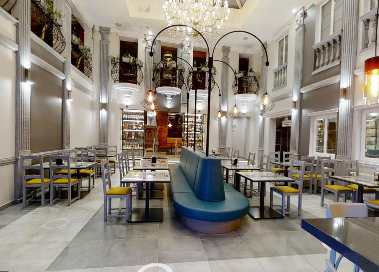 Pietrak Hotel Gniezno Buitenkant foto